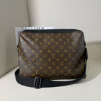 Louis Vuitton Messenger Bag