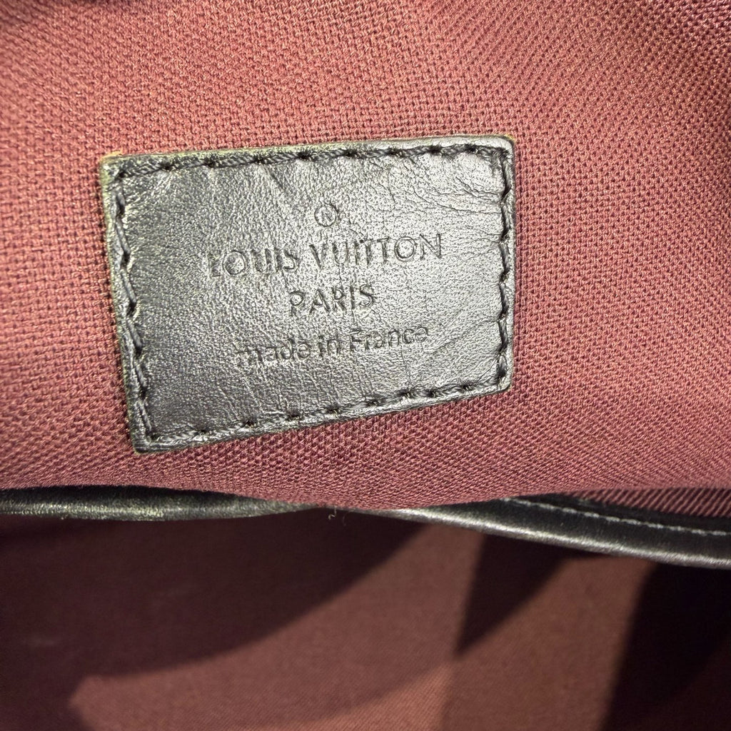 Louis Vuitton Messenger Bag