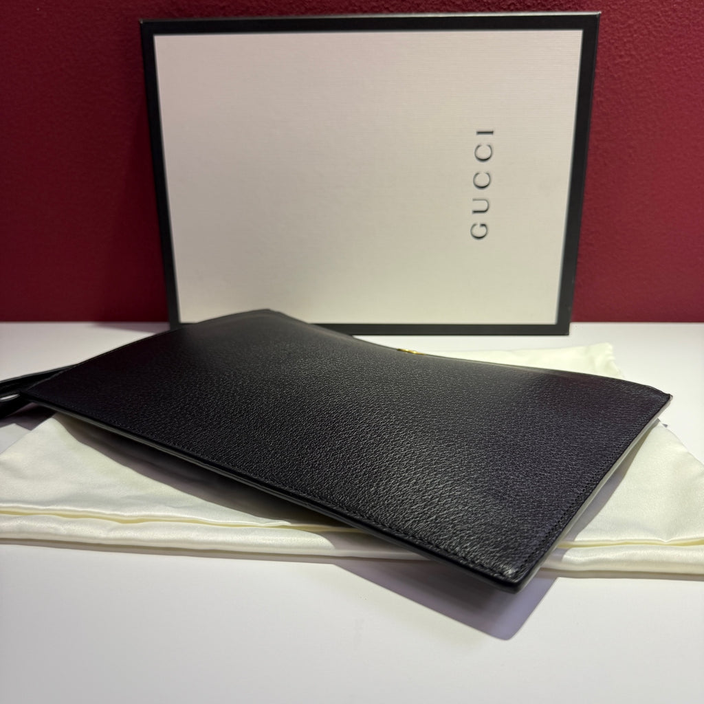 Gucci GG Marmont Collection Leather Black Clutch 30.5 cm (width) x 21 cm (height) x 1.5 cm (depth) 475317 DJ20T 1000