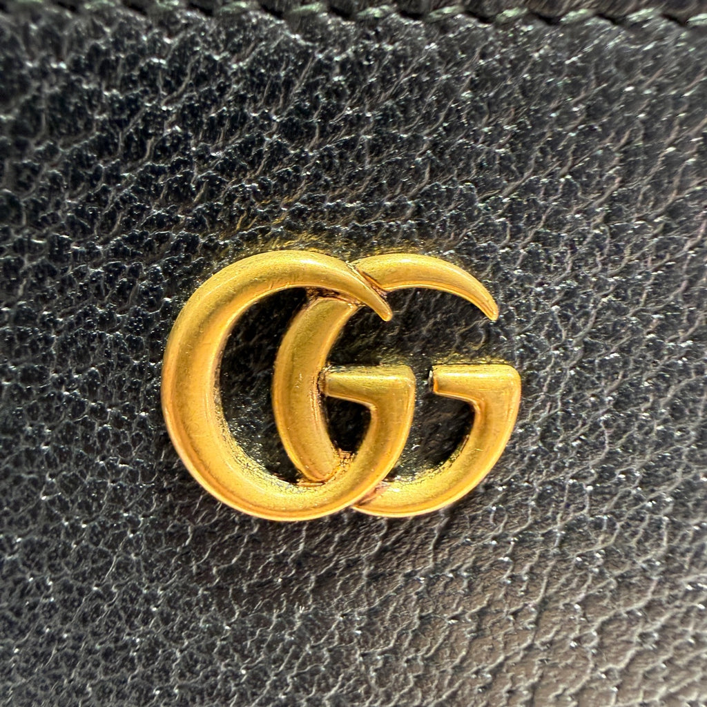 Gucci GG Marmont Collection Leather Black Clutch 30.5 cm (width) x 21 cm (height) x 1.5 cm (depth) 475317 DJ20T 1000
