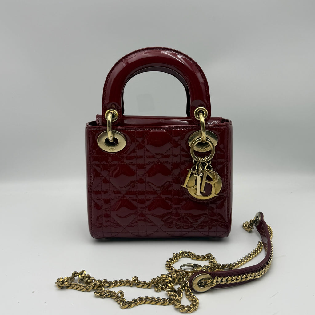 Dior 17 x 15 x 7 centimeters M0505OVRBM323