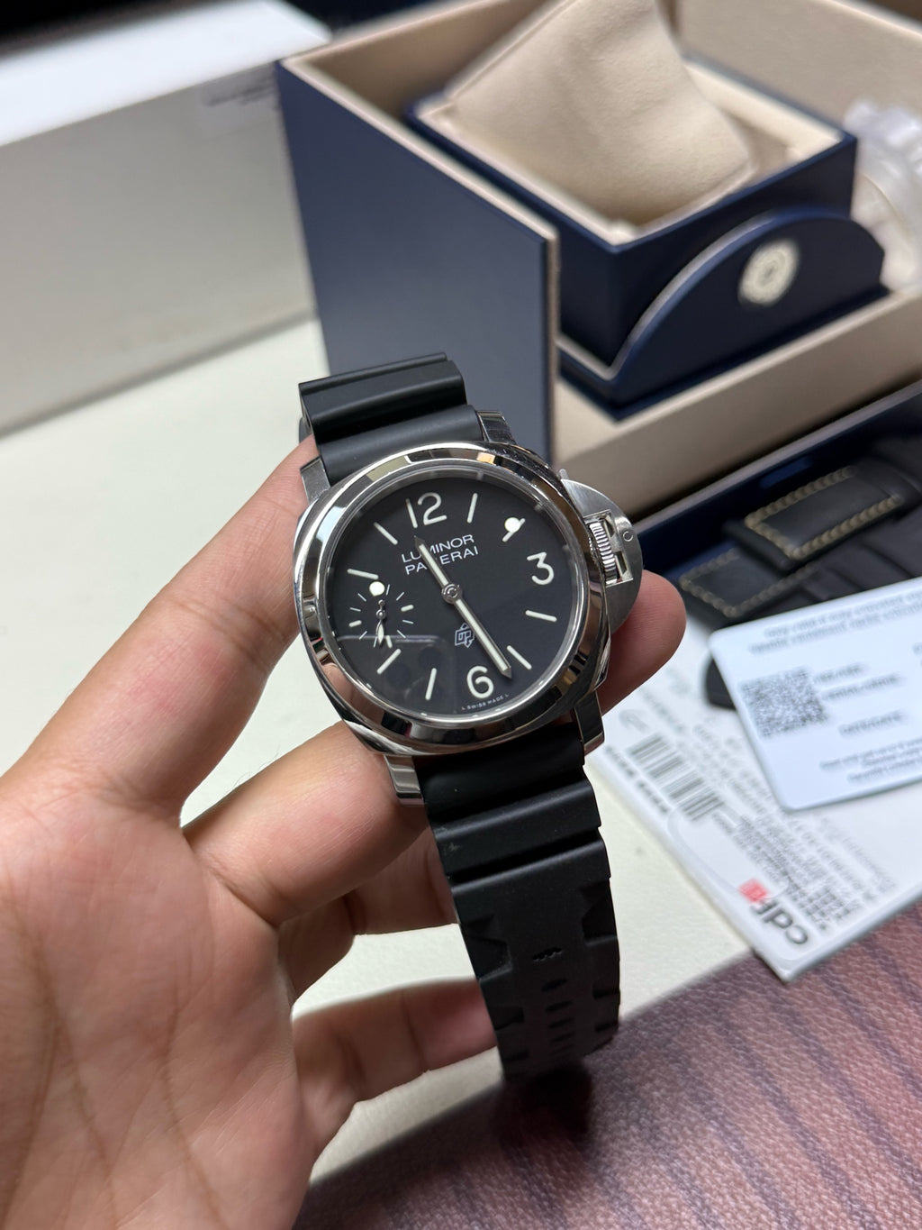 Panerai LUMINOR Luminor Mechanical watch 44mm PAM01084
