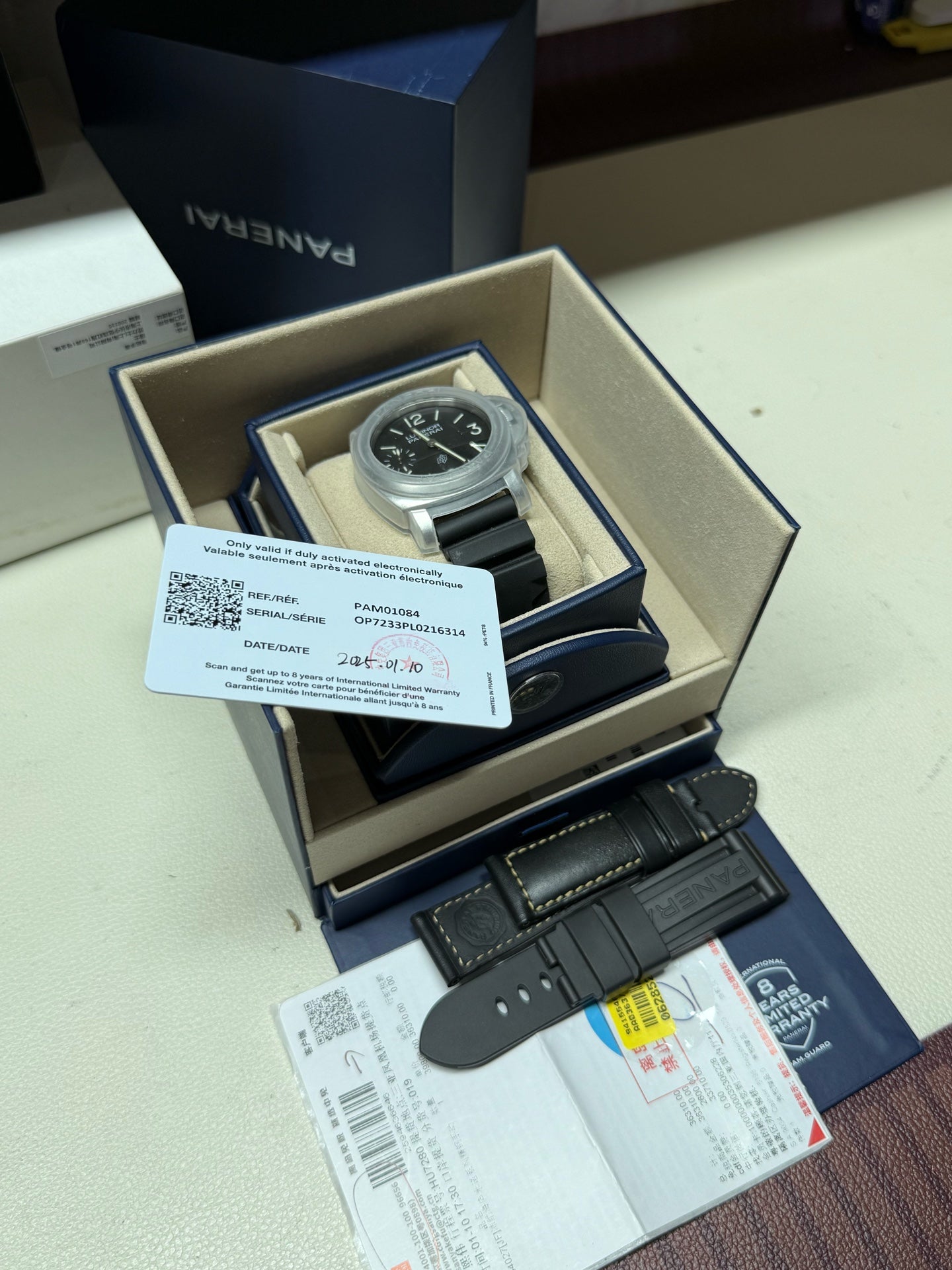 Panerai LUMINOR Luminor Mechanical watch 44mm PAM01084