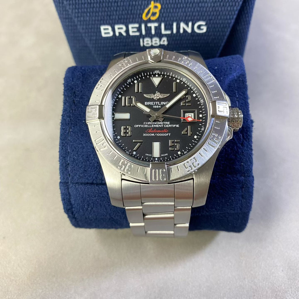 Breitling Avenger Series Automatic (self-winding) watch 45 MM A1733010_BA05_147A