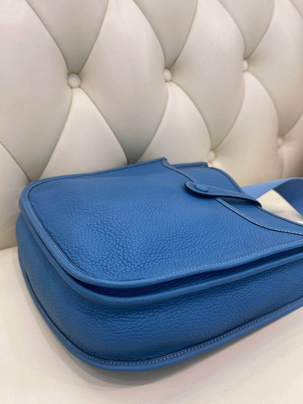 Hermes 915875