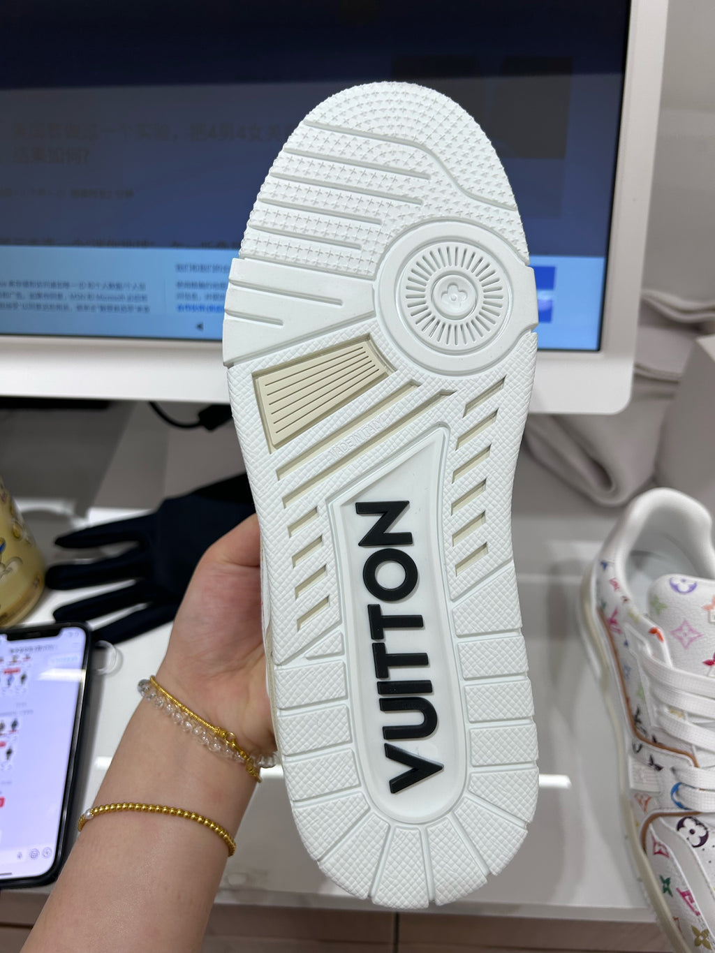 Louis Vuitton Athletic sneakers