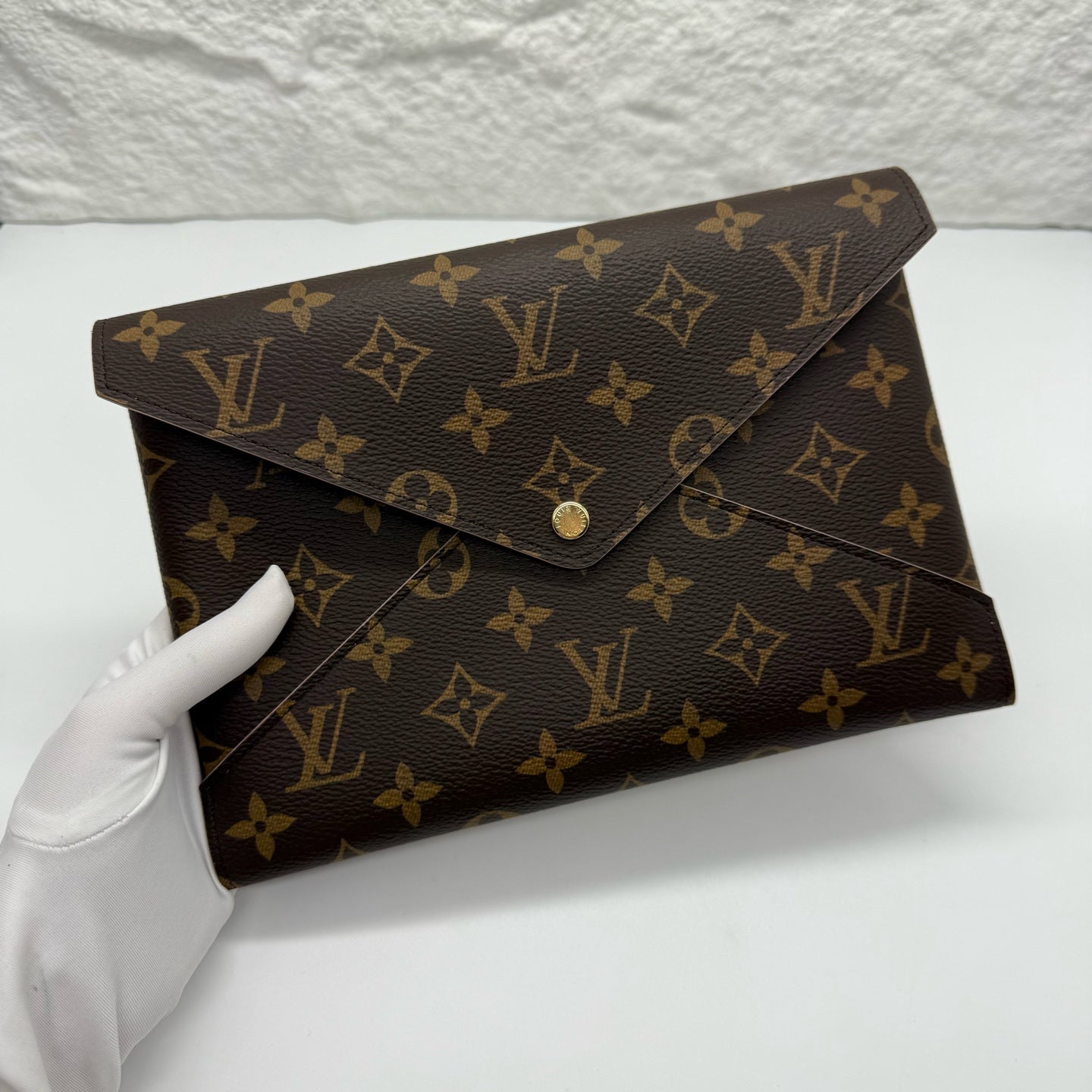Louis Vuitton Clutch