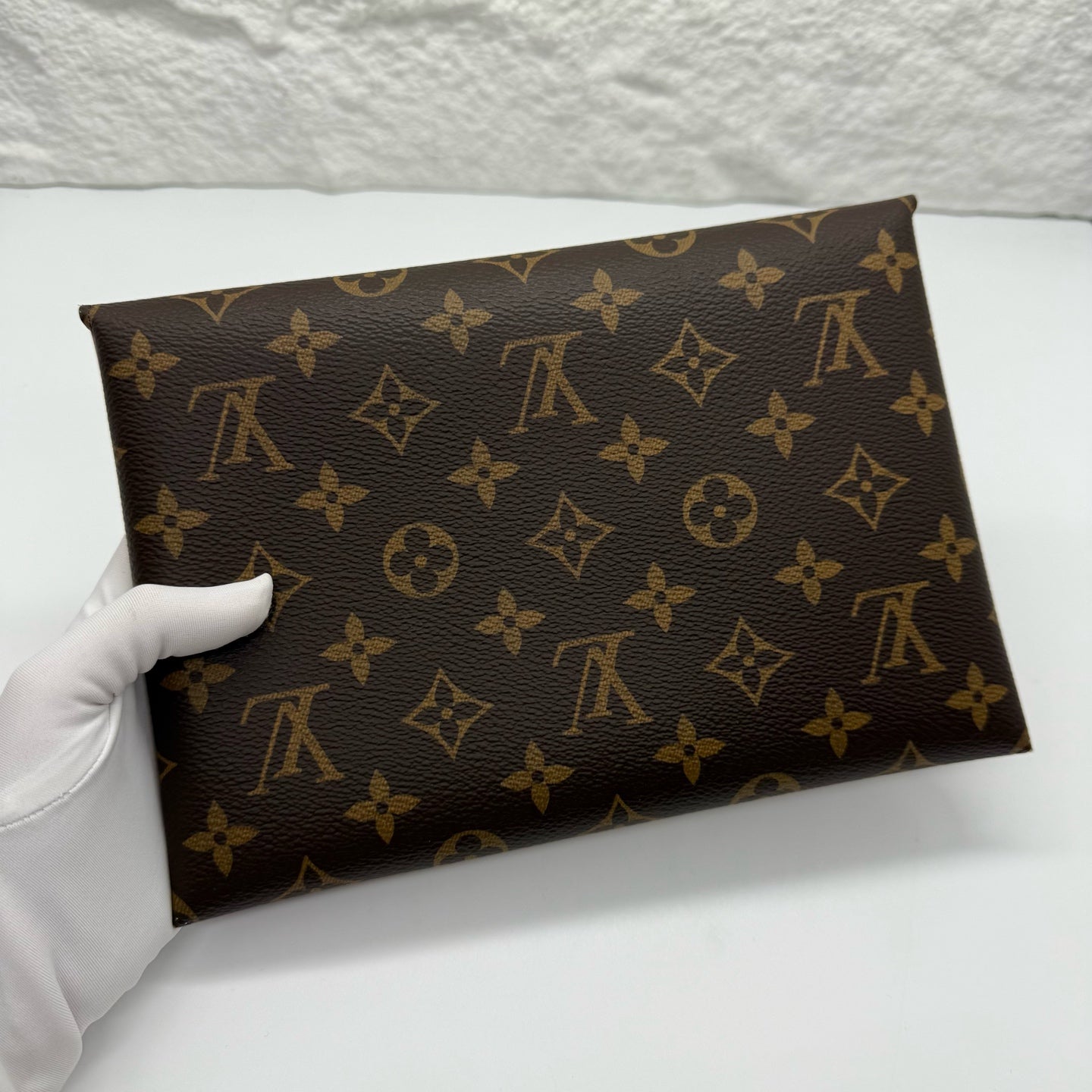 Louis Vuitton Clutch