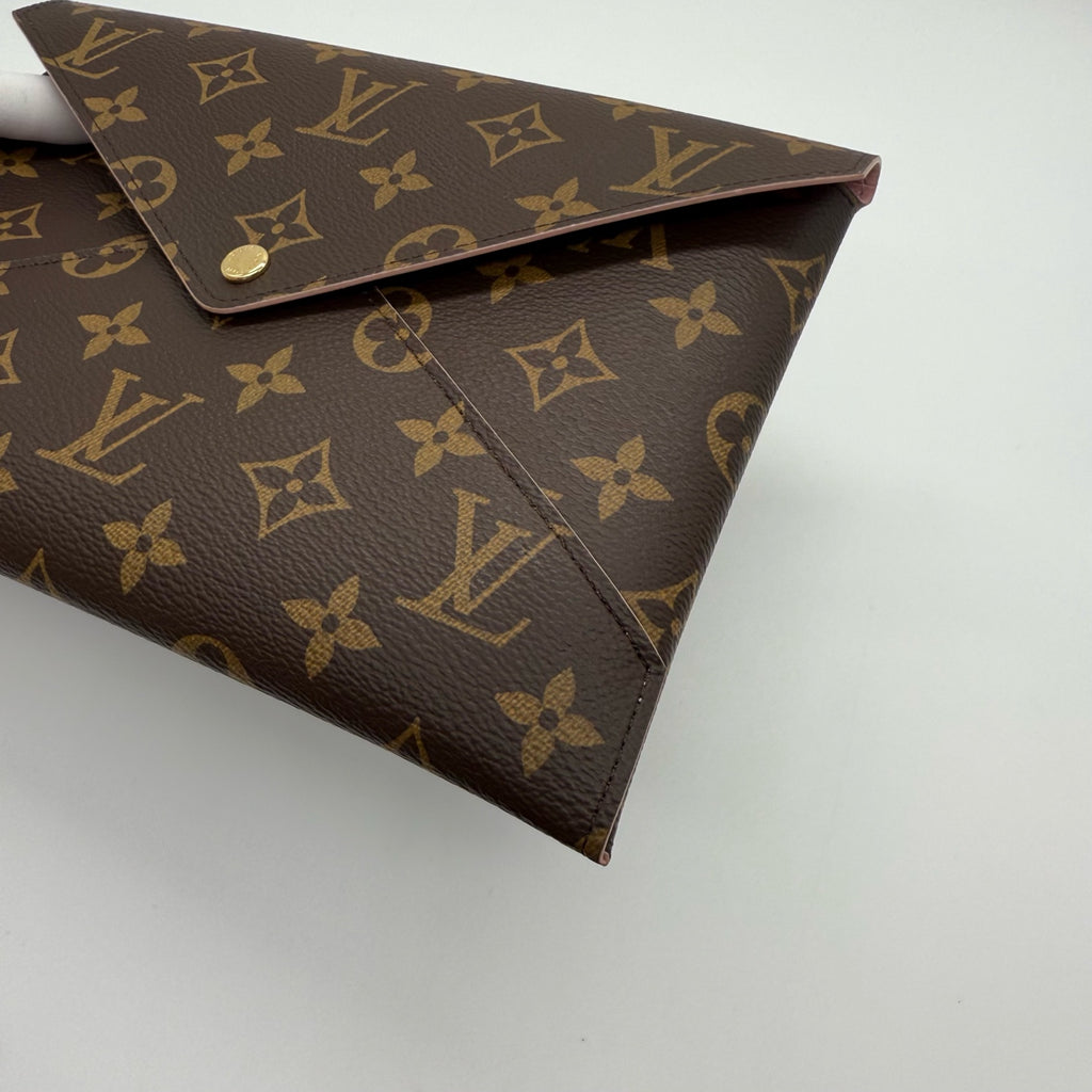 Louis Vuitton Clutch