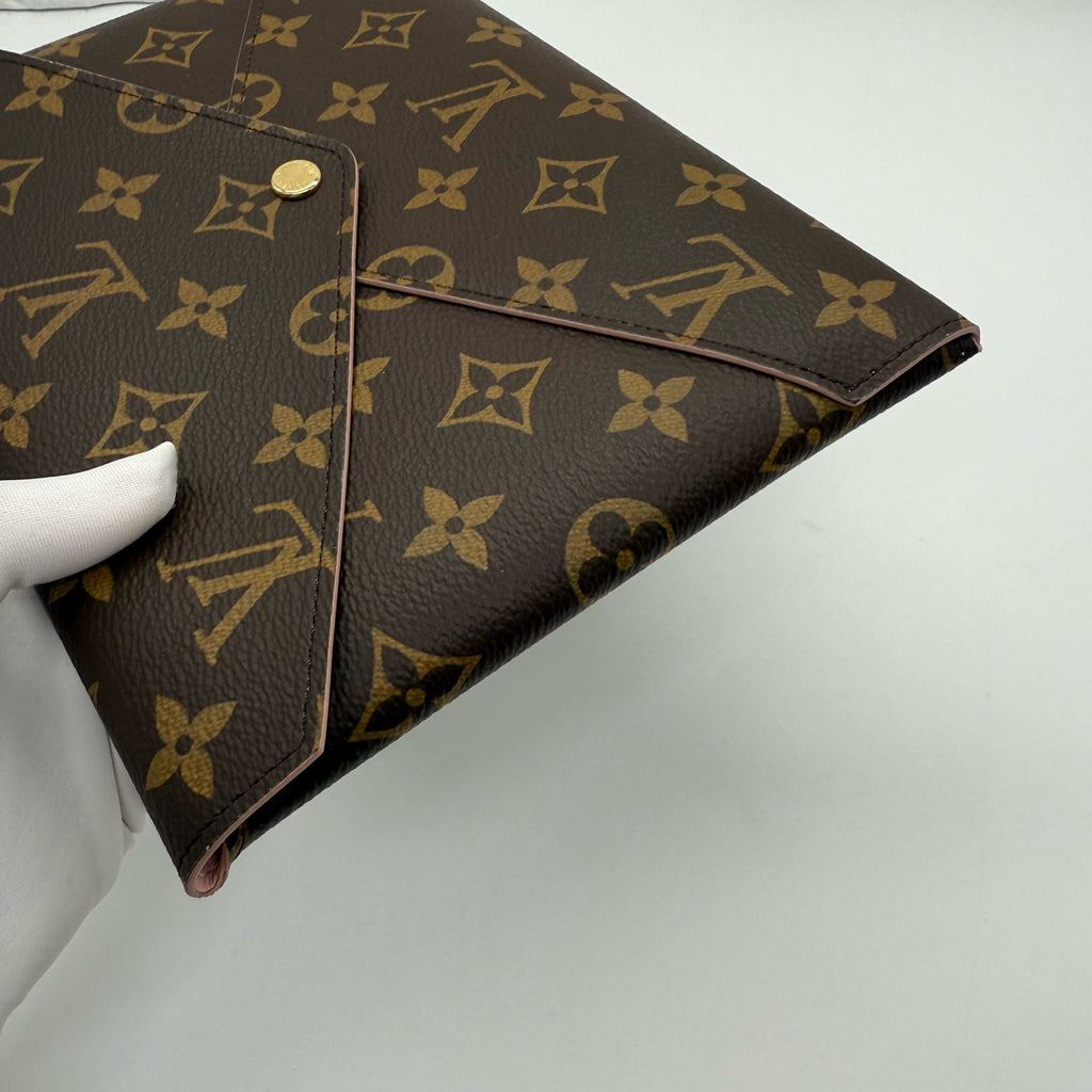 Louis Vuitton Clutch
