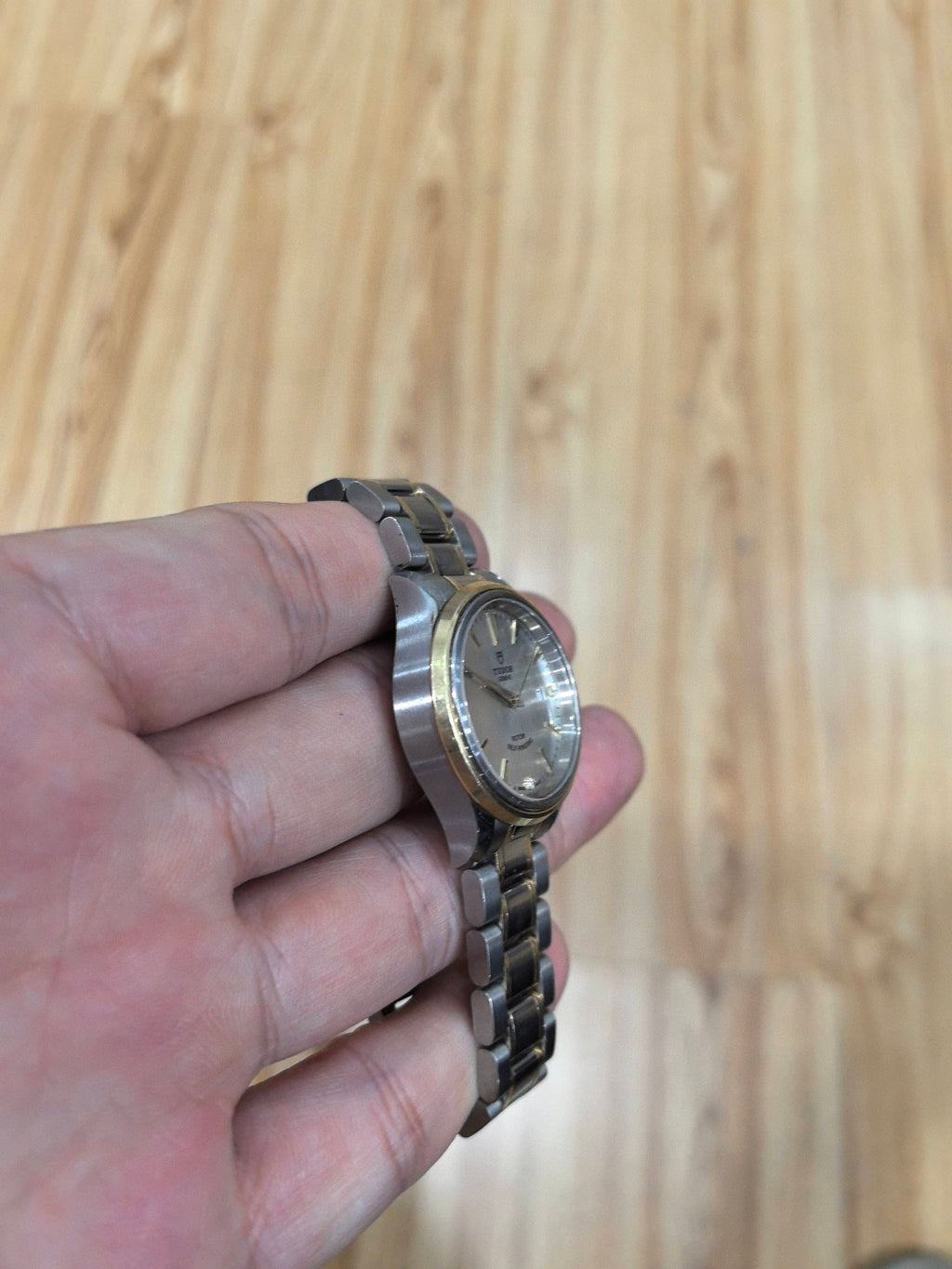 Tudor Fashion Series 28 millimeters m12103-0005
