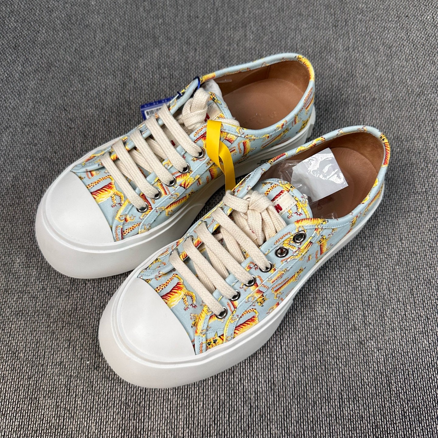 MOYNAT Skate shoes