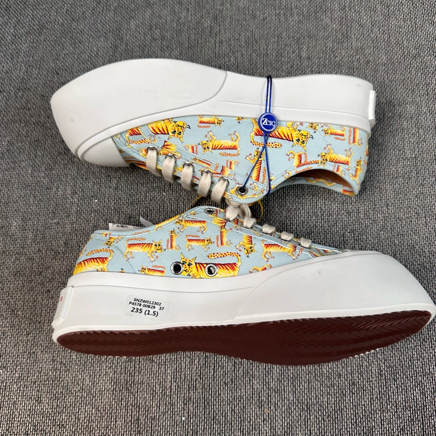 MOYNAT Skate shoes