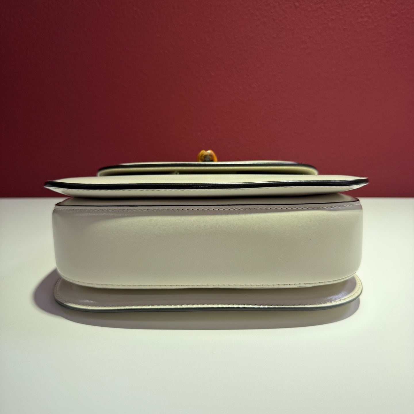 Gucci Gucci Bamboo 1947 Collection Small Bamboo-Handle Handbag White Crossbody 22 cm (width) x 14 cm (height) x 7 cm (depth) 863165AAGDM9250