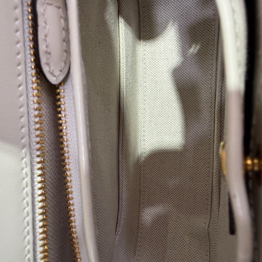 Gucci Gucci Bamboo 1947 Collection Small Bamboo-Handle Handbag White Crossbody 22 cm (width) x 14 cm (height) x 7 cm (depth) 863165AAGDM9250