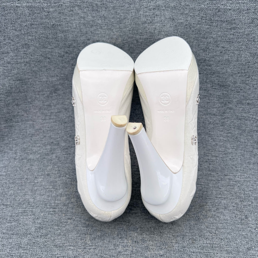 Chanel Platform pumps