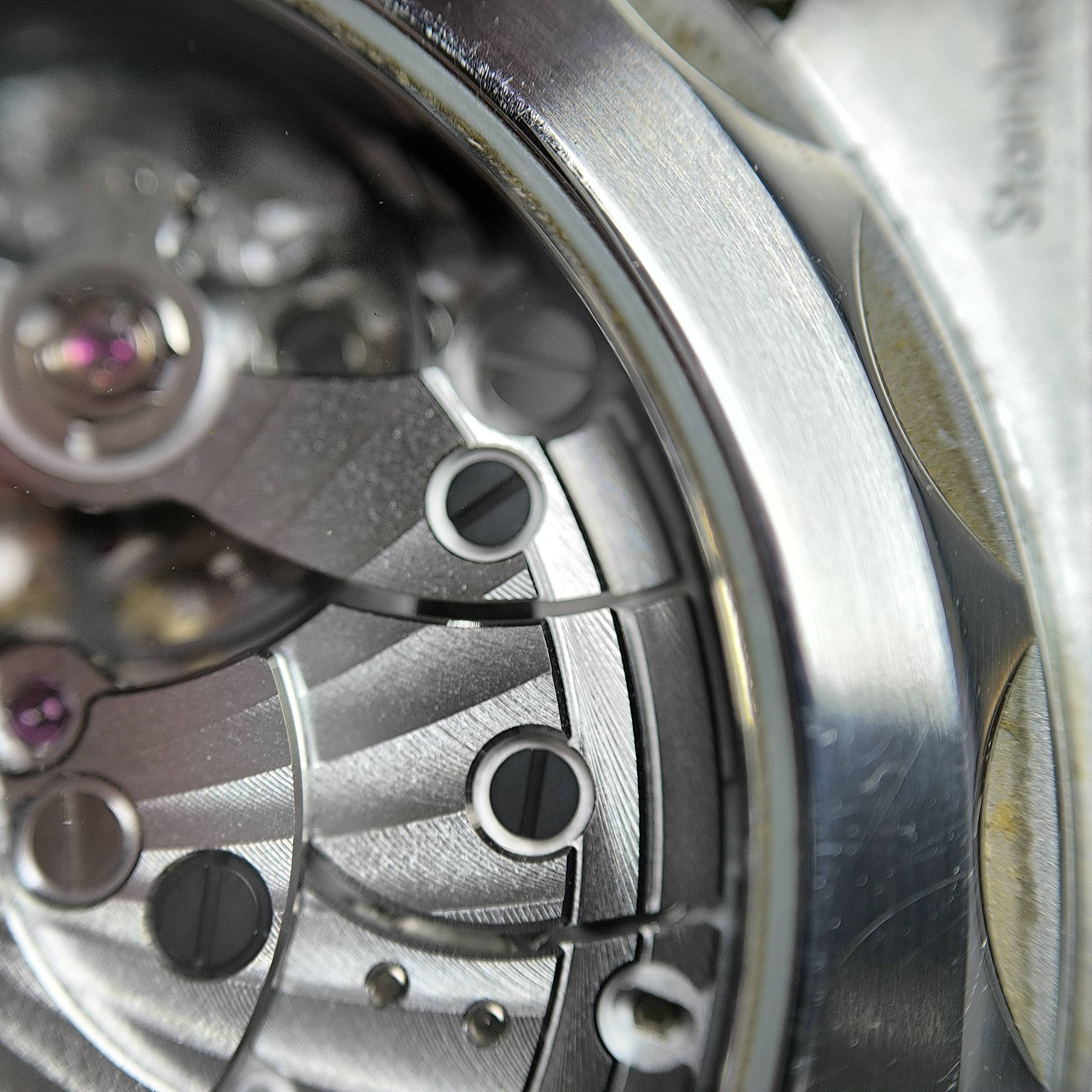 Omega Seahorse Series 41 220.10.41.21.03.001