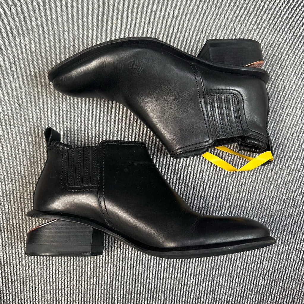空白 Black Ankle boots
