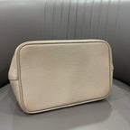 Louis Vuitton NÉONOÉ Medium-Sized Handbag 26 x 26 x 17.5 M45555