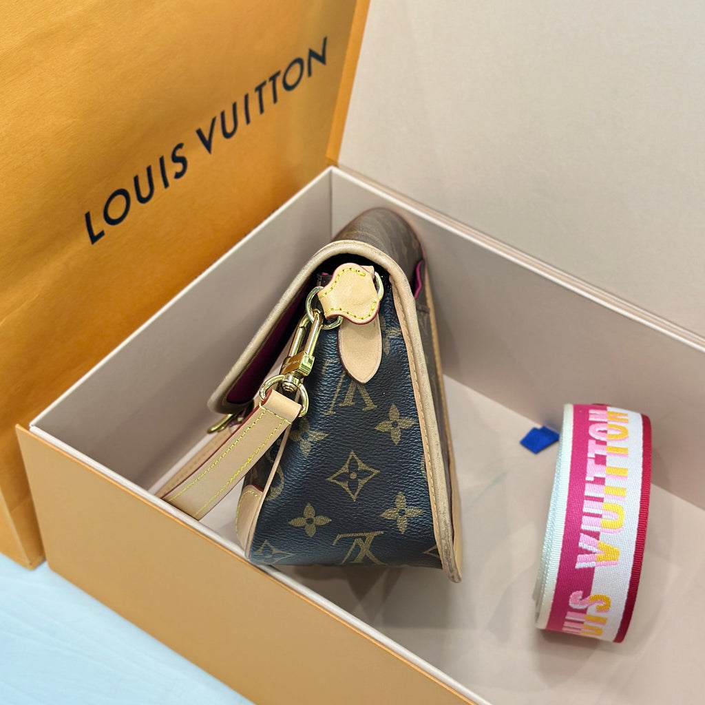 Louis Vuitton Diane 24*15*9 M46049