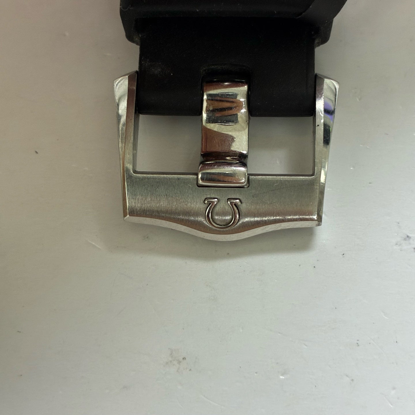 Omega Seahorse Series 42 210.22.42.20.01.002