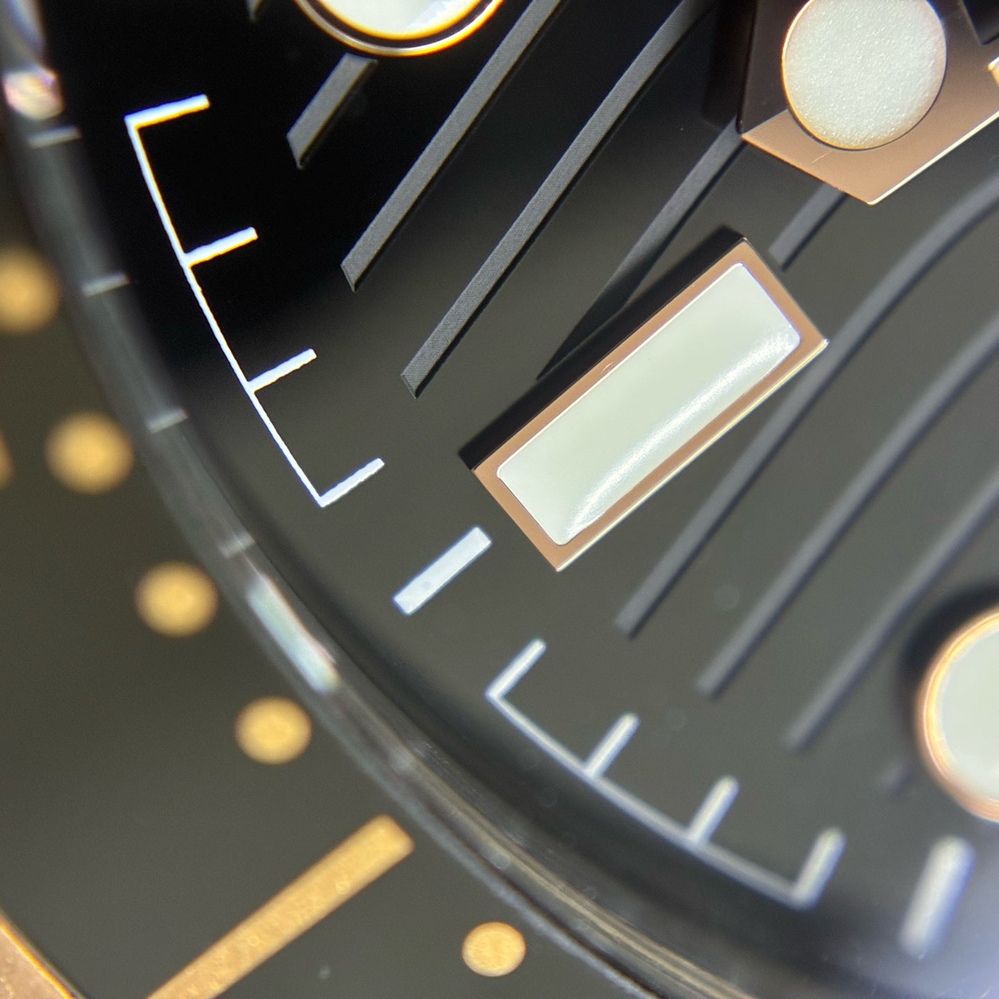 Omega Seahorse Series 42 210.22.42.20.01.002