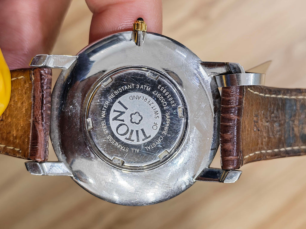 梅花 Quartz watch