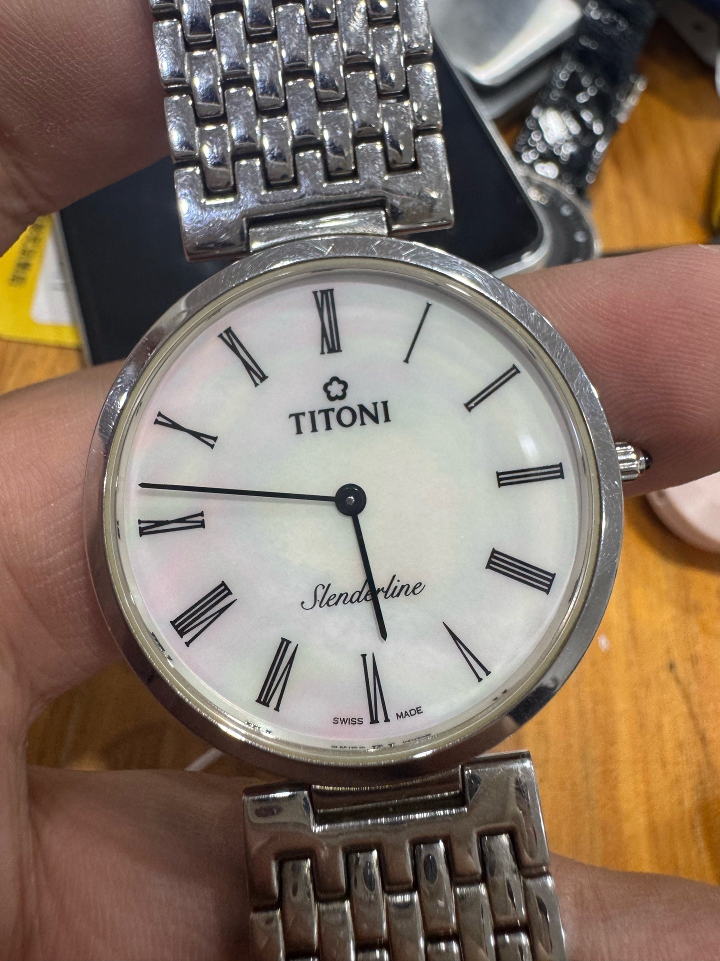 梅花 Quartz watch