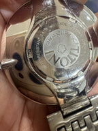 梅花 Quartz watch