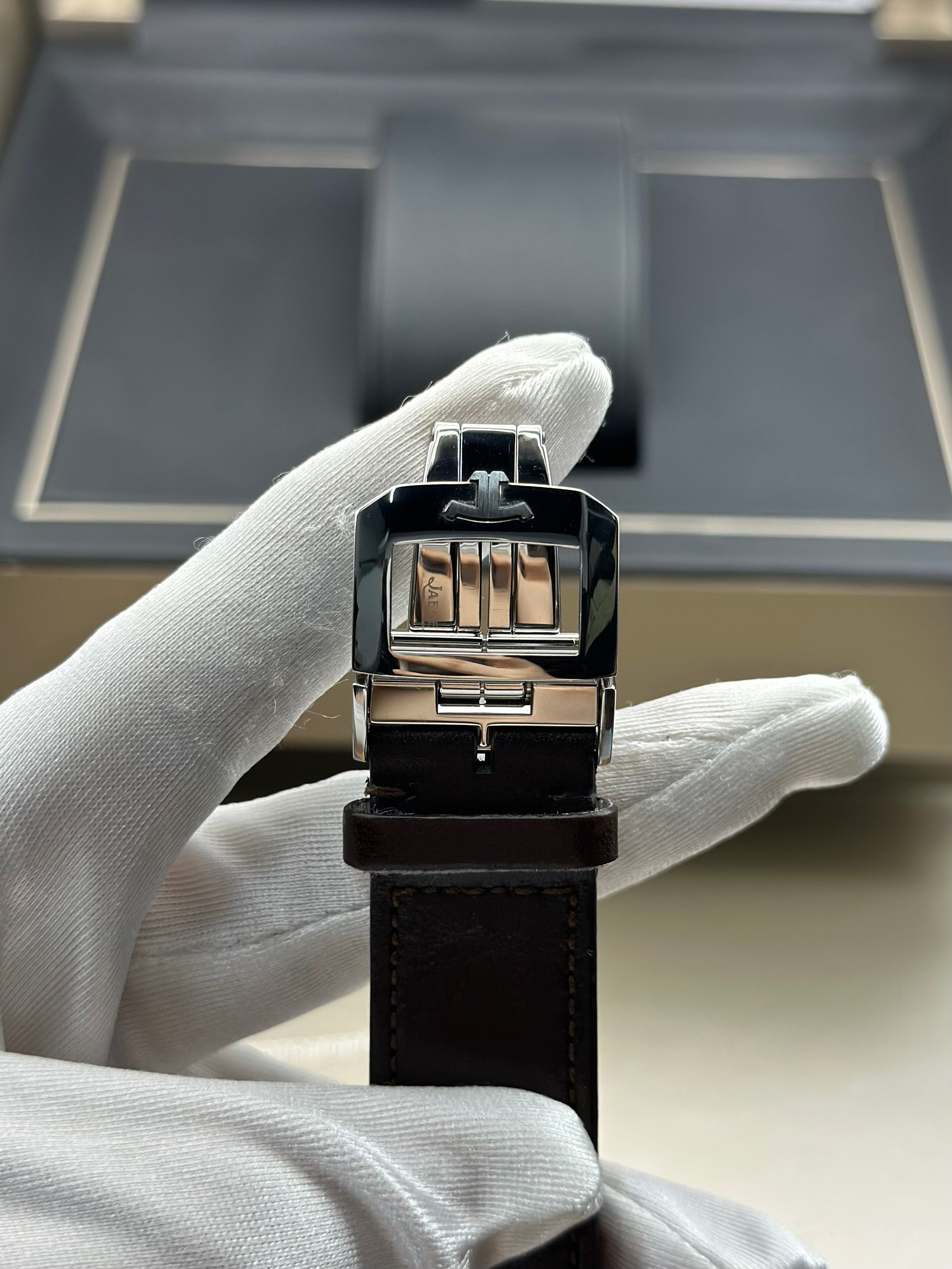 Jaeger LeCoultre Automatic (self-winding) watch