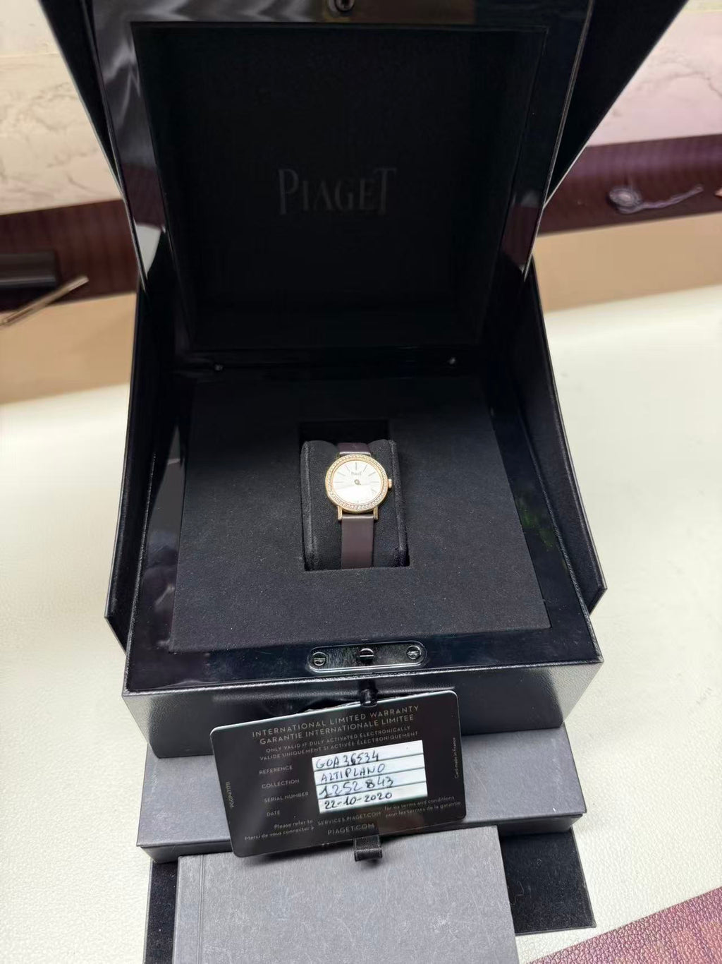 Piaget ALTIPLANO Rose gold Quartz watch 24 millimeters G0A36534