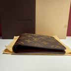 Louis Vuitton Clutch 11.5x 9.0x 1.5 cm M60895