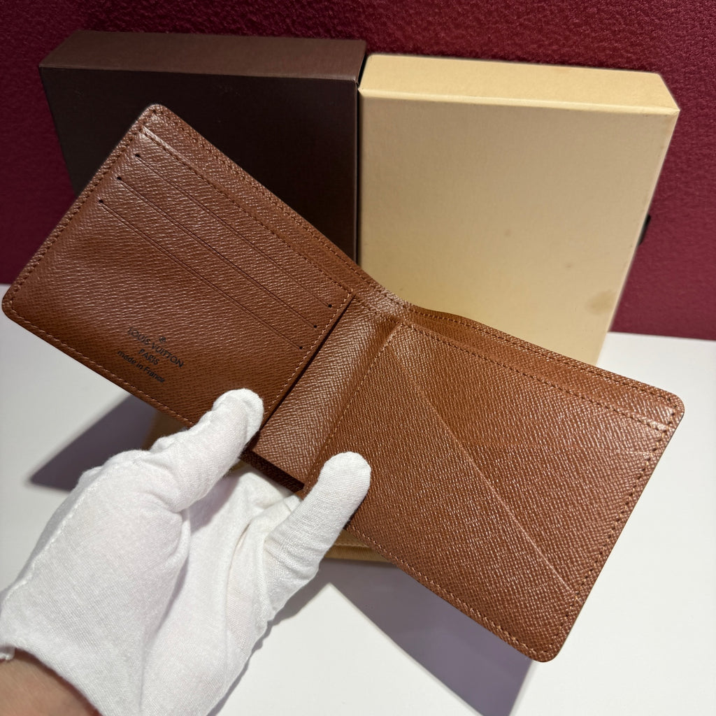 Louis Vuitton Clutch 11.5x 9.0x 1.5 cm M60895
