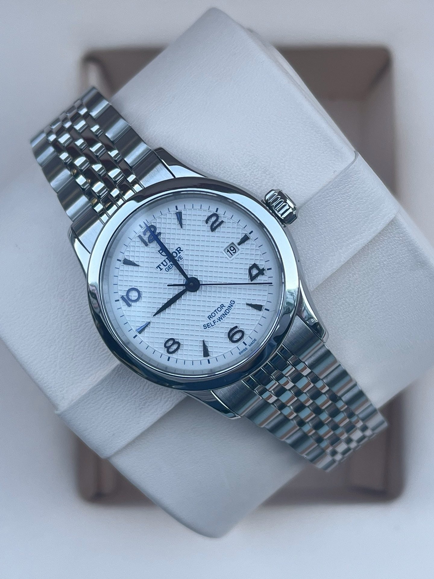 Longines White Automatic (self-winding) watch
