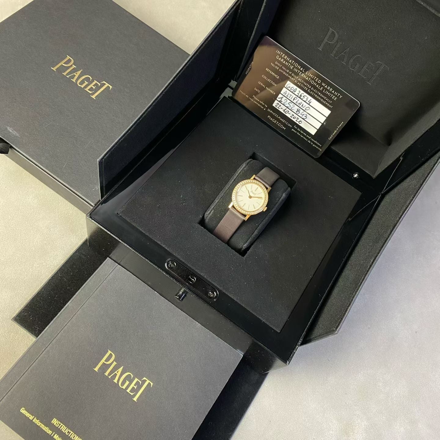 Piaget ALTIPLANO Rose gold Quartz watch 24 millimeters G0A36534