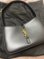 Saint laurent LE 5 to 7 series Leather Black Shoulder Bag trumpet 6572282R20W1000