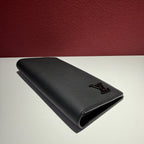 Louis Vuitton Clutch 10 x 19 x 2