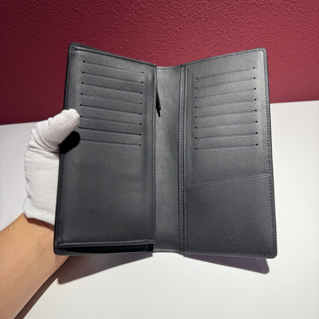 Louis Vuitton Clutch 10 x 19 x 2