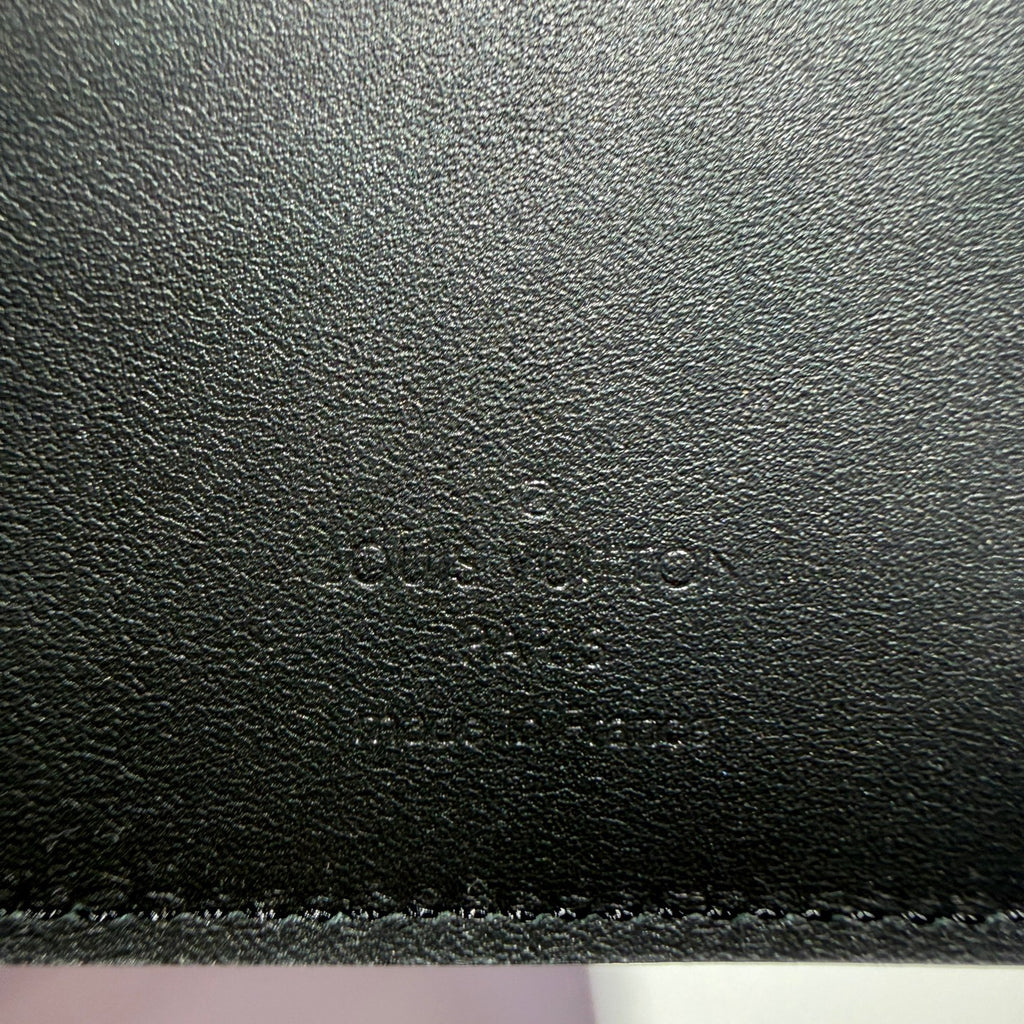 Louis Vuitton Clutch 10 x 19 x 2