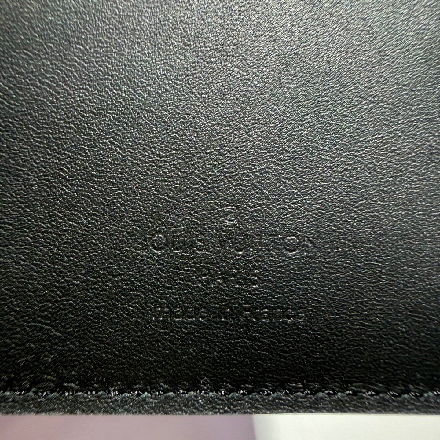 Louis Vuitton Clutch 10 x 19 x 2