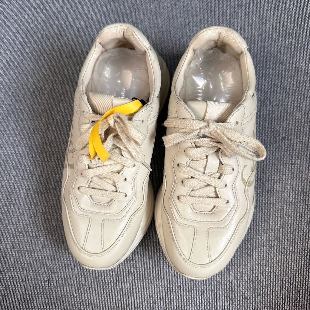 Gucci |4.5|5|5.5|6|6.5|7|7.5|8|8.5|9|9.5|10|10.5|11|11.5|12|12.5|13|13.5|14|14.5|15|15.5|16|16.5|| 498916-A9L00-9522