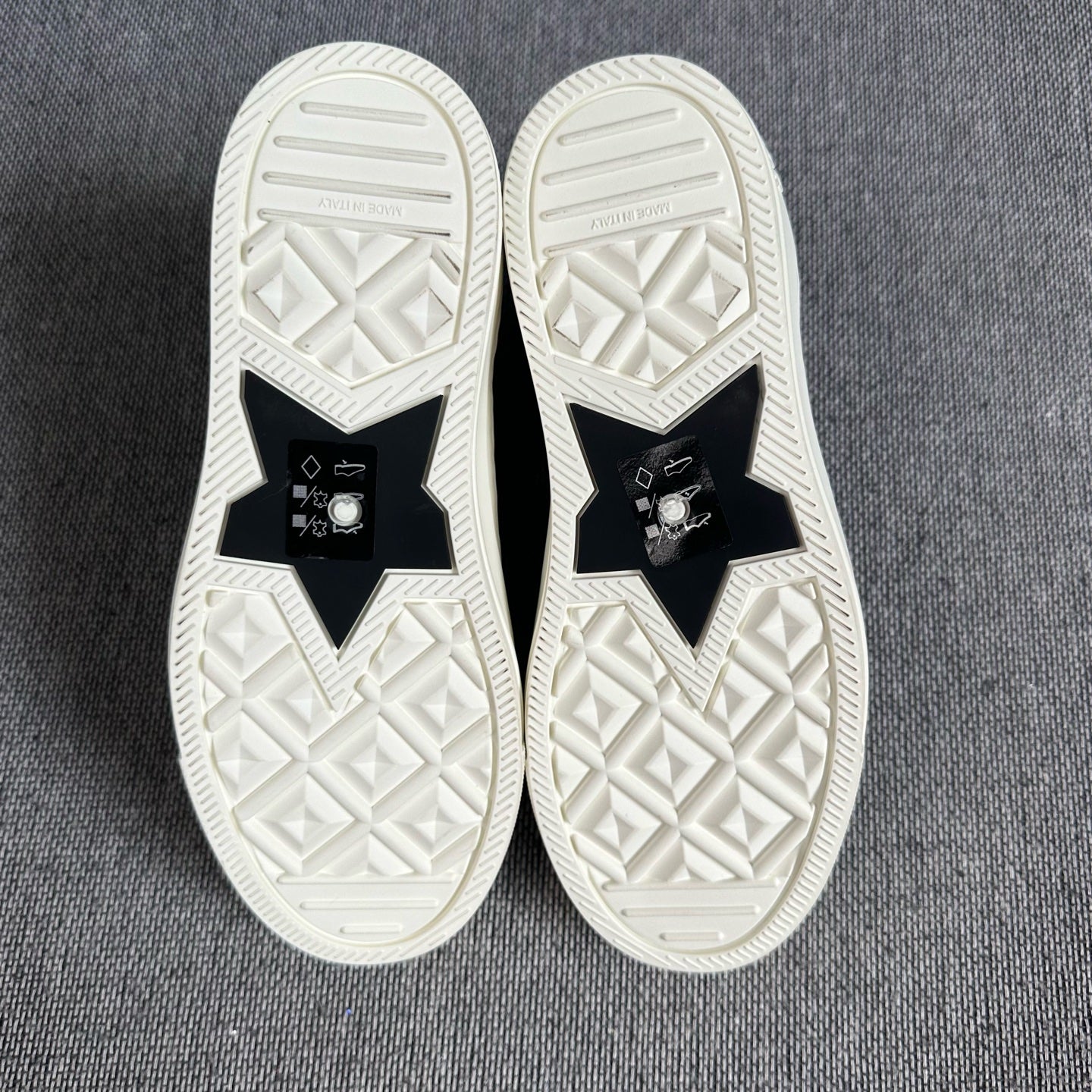 Dior Skate shoes