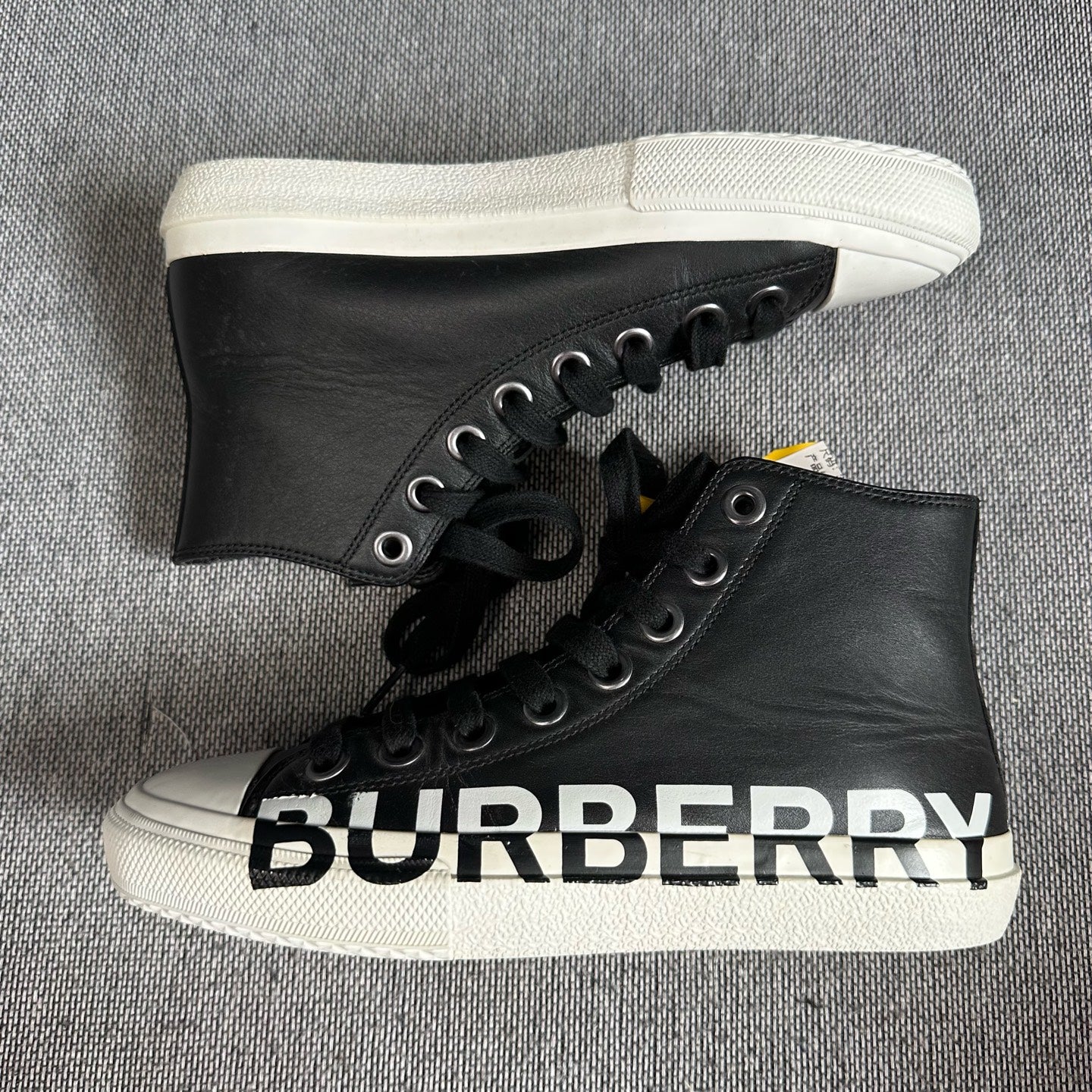 Burberry Skate shoes
