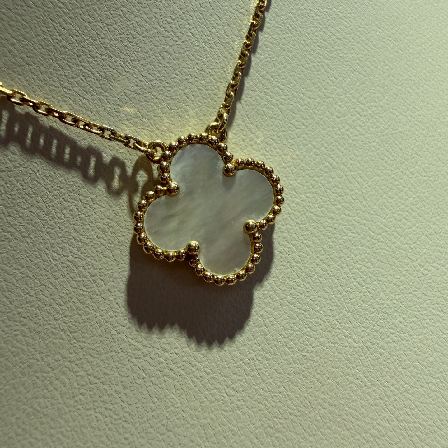 Van Cleef & Arpels Vintage Alhambra pendant Pendant Chain length: 42 cm VCARA45900