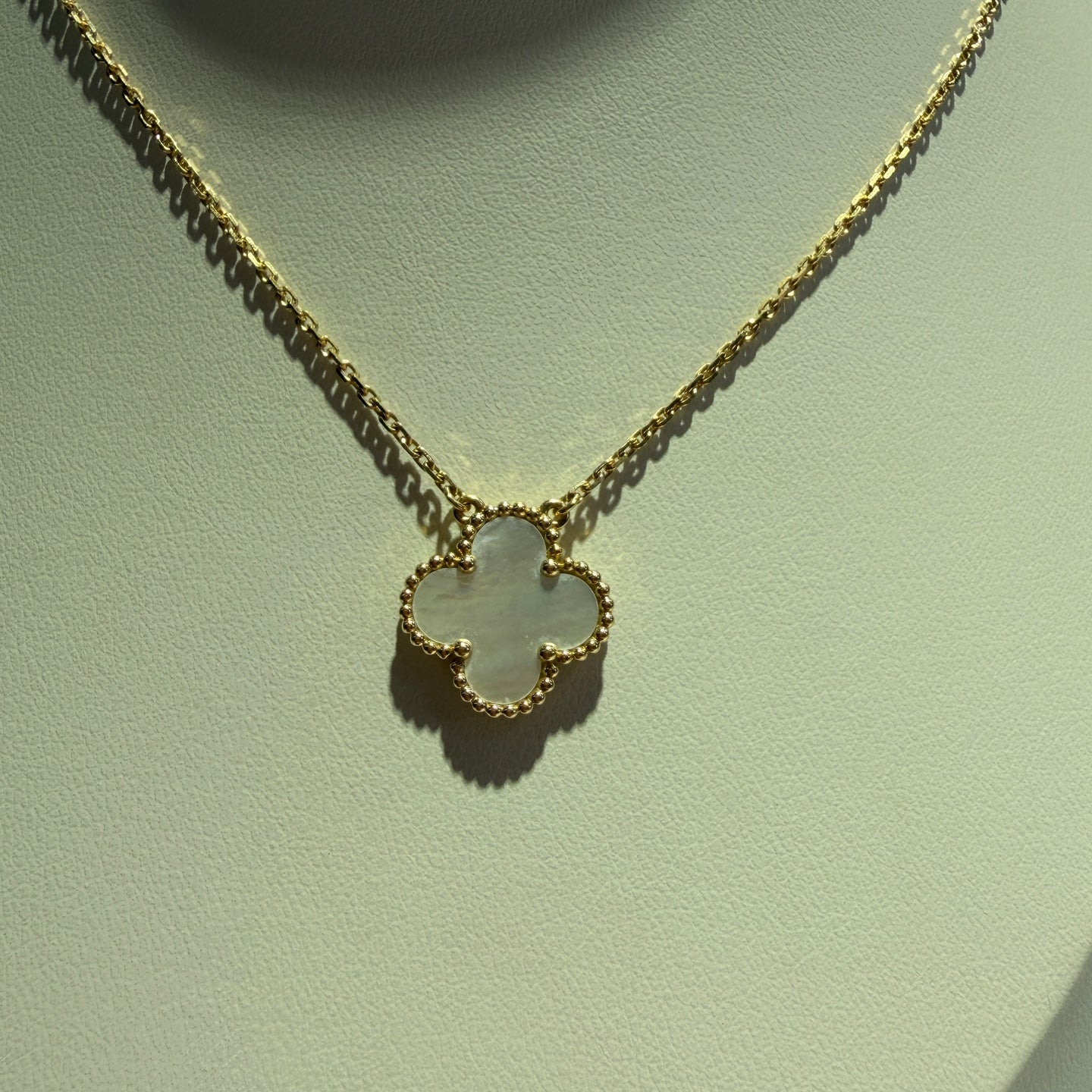Van Cleef & Arpels Vintage Alhambra pendant Pendant Chain length: 42 cm VCARA45900