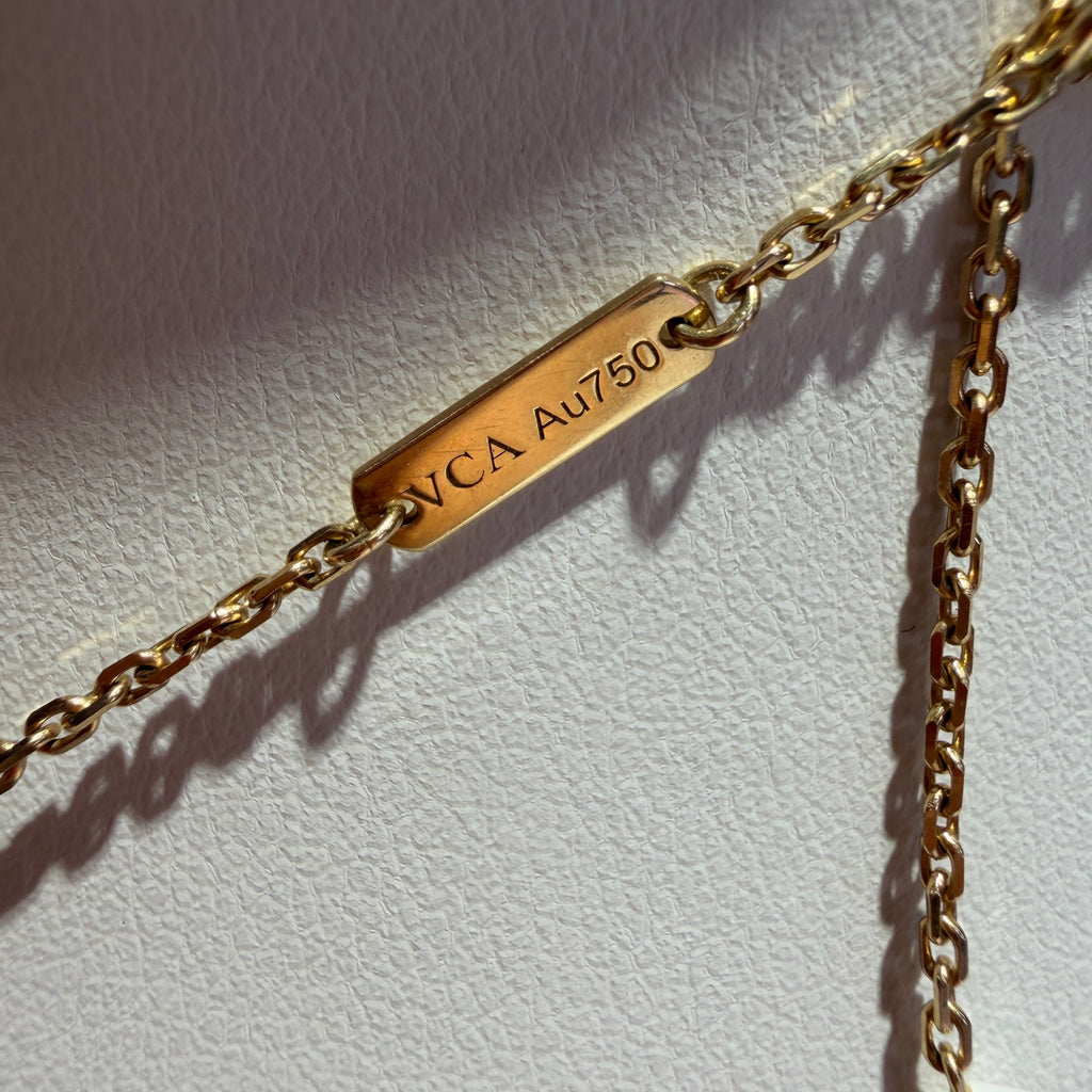 Van Cleef & Arpels Vintage Alhambra pendant Pendant Chain length: 42 cm VCARA45900