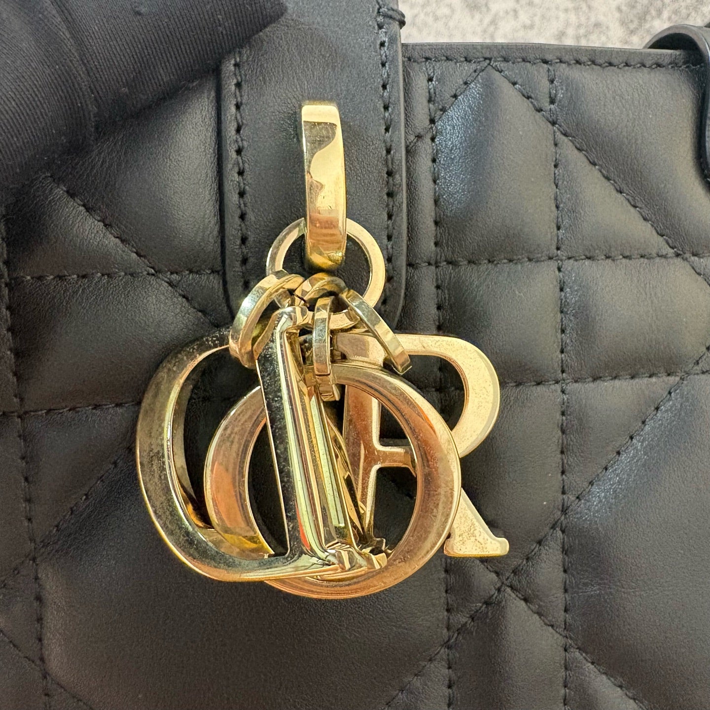Dior