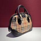 Burberry Crossbody 38569001