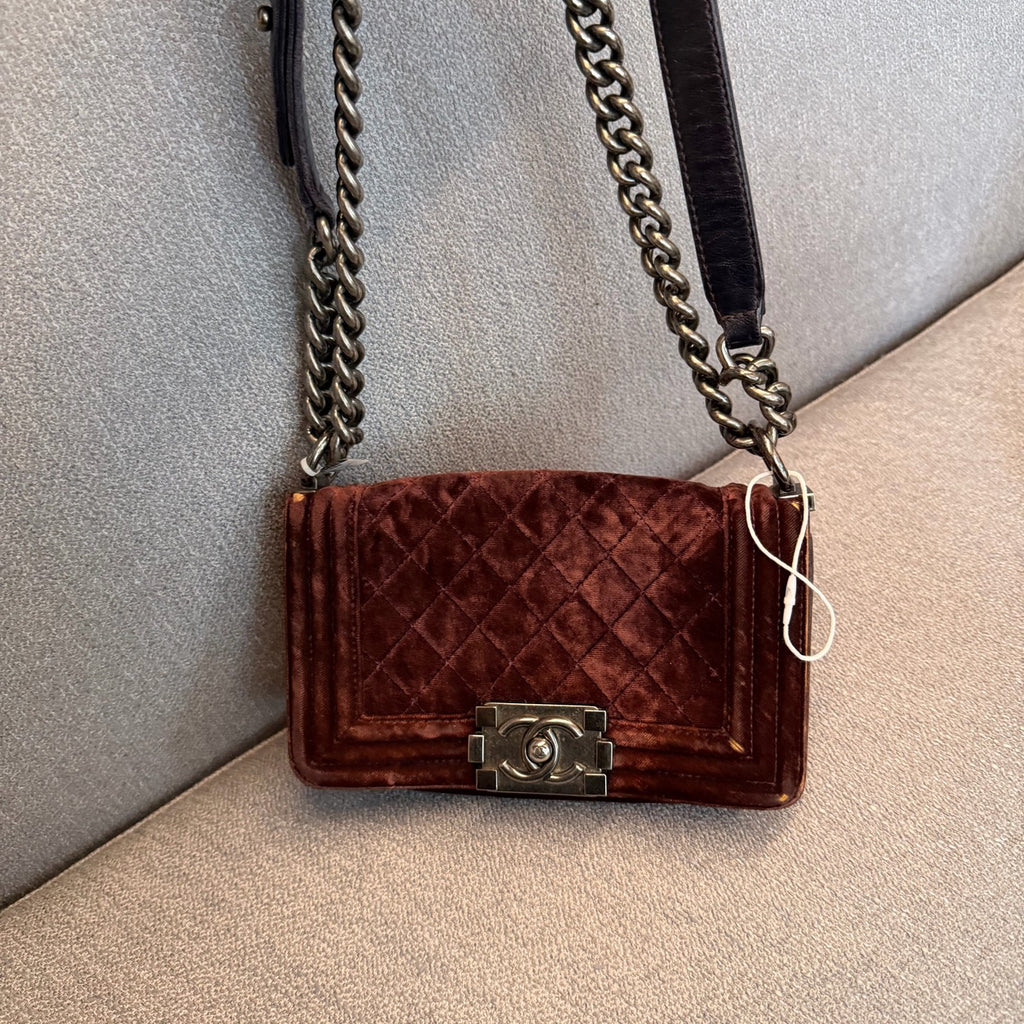 Chanel BOY CHANEL flap bag Metal Gold 15 x 25 x 9cm A67086-B22027-U3661