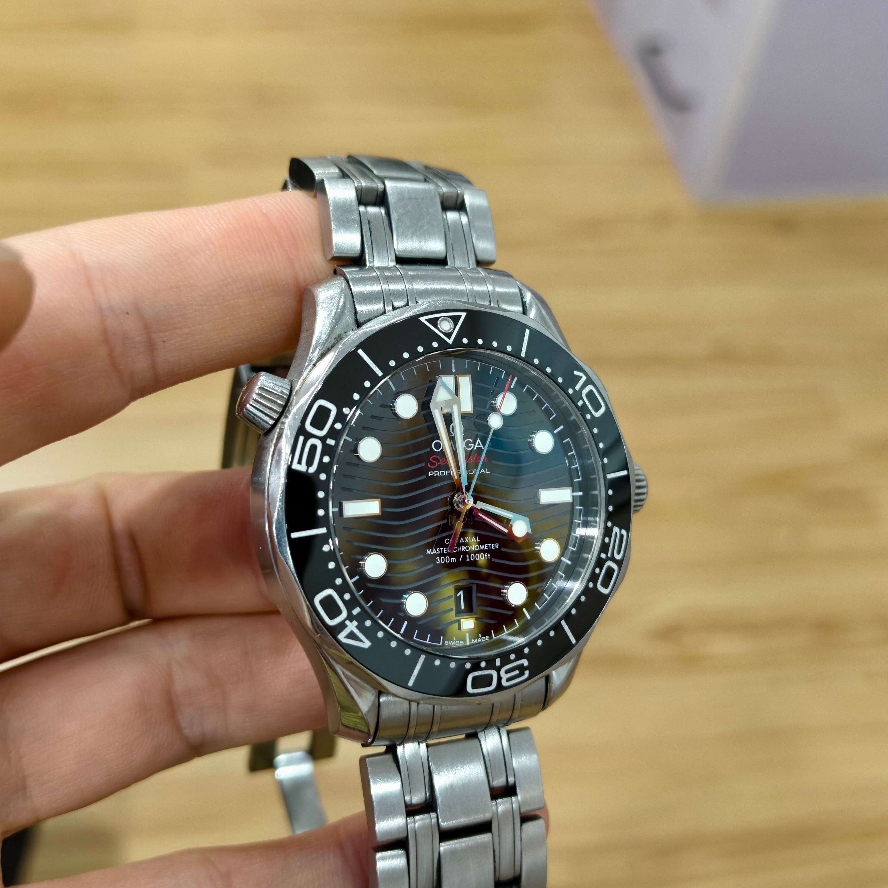 Omega Seahorse Series 42 210.30.42.20.01.001